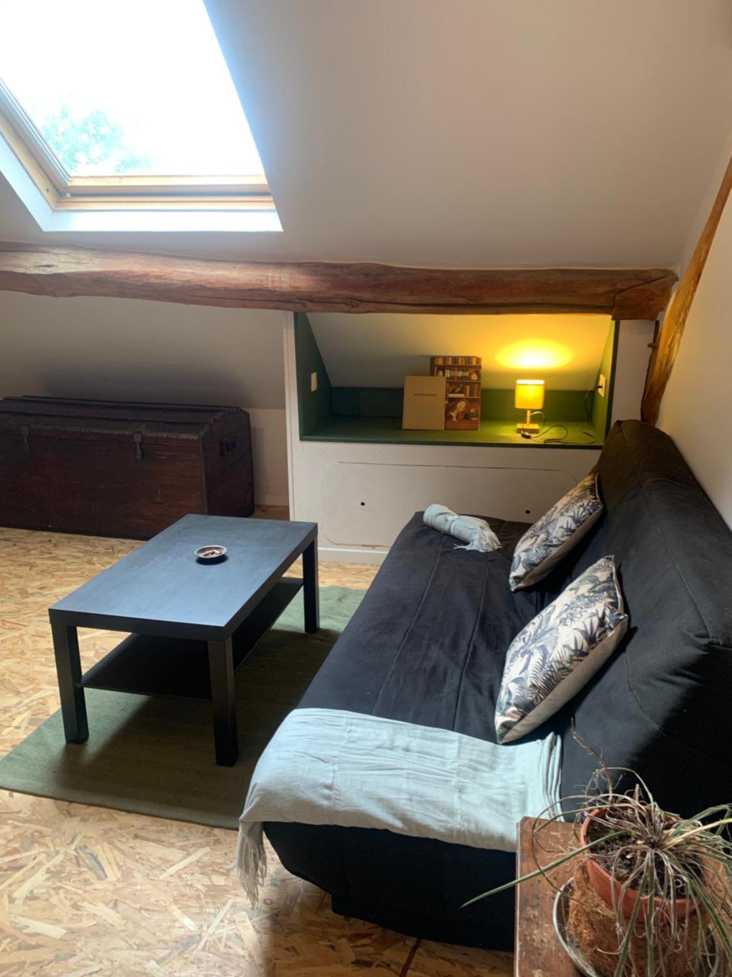 Au Joyeux Lureau Bed and Breakfast Touquin Exteriör bild